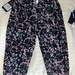 Skechers Floral Leggings - Black and Pink